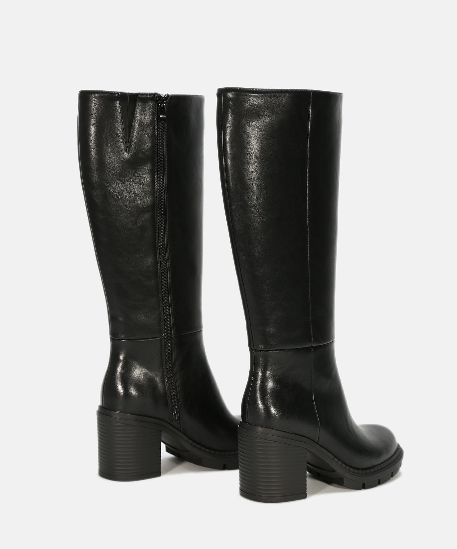 Botas altas pretas salto image number null